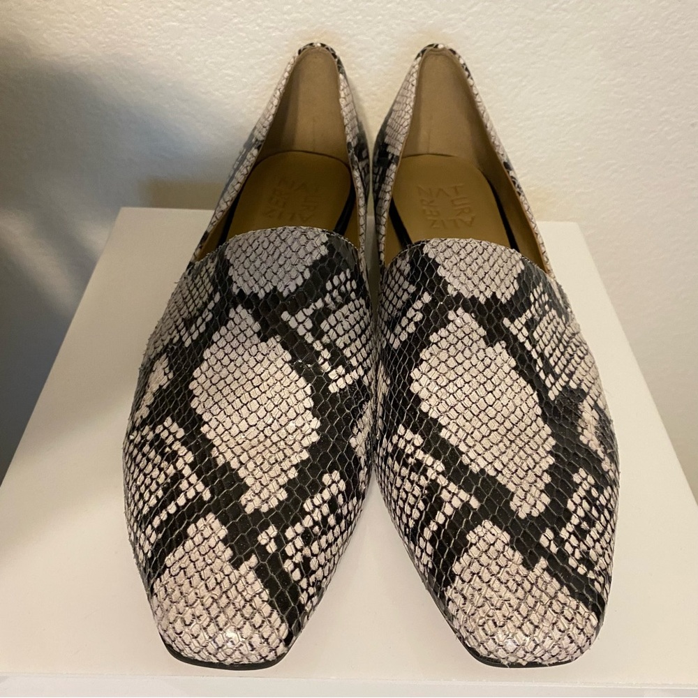 Naturalizer Collette Alabaster Snakeskin Leather Loafer 8.5 EUC - Picture 8 of 10